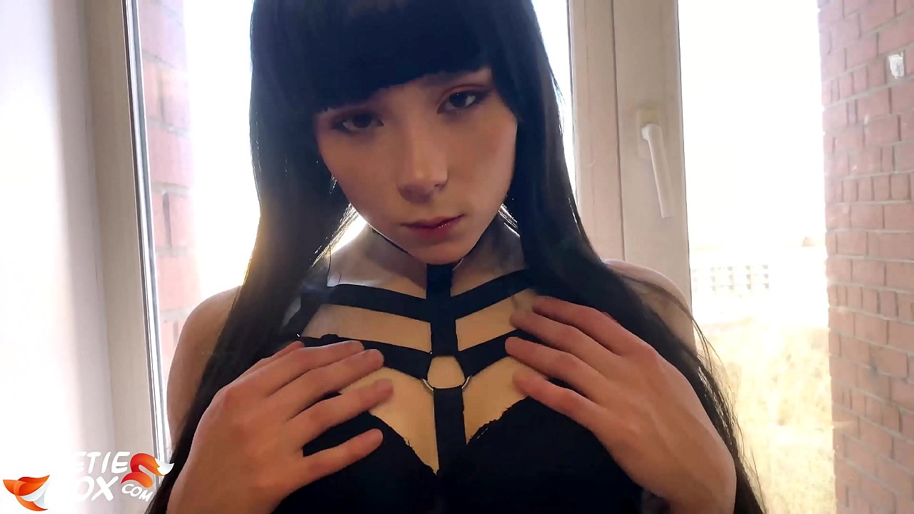 Brunette beroak sakonki eta zentzuz izorratzen du diruagatik